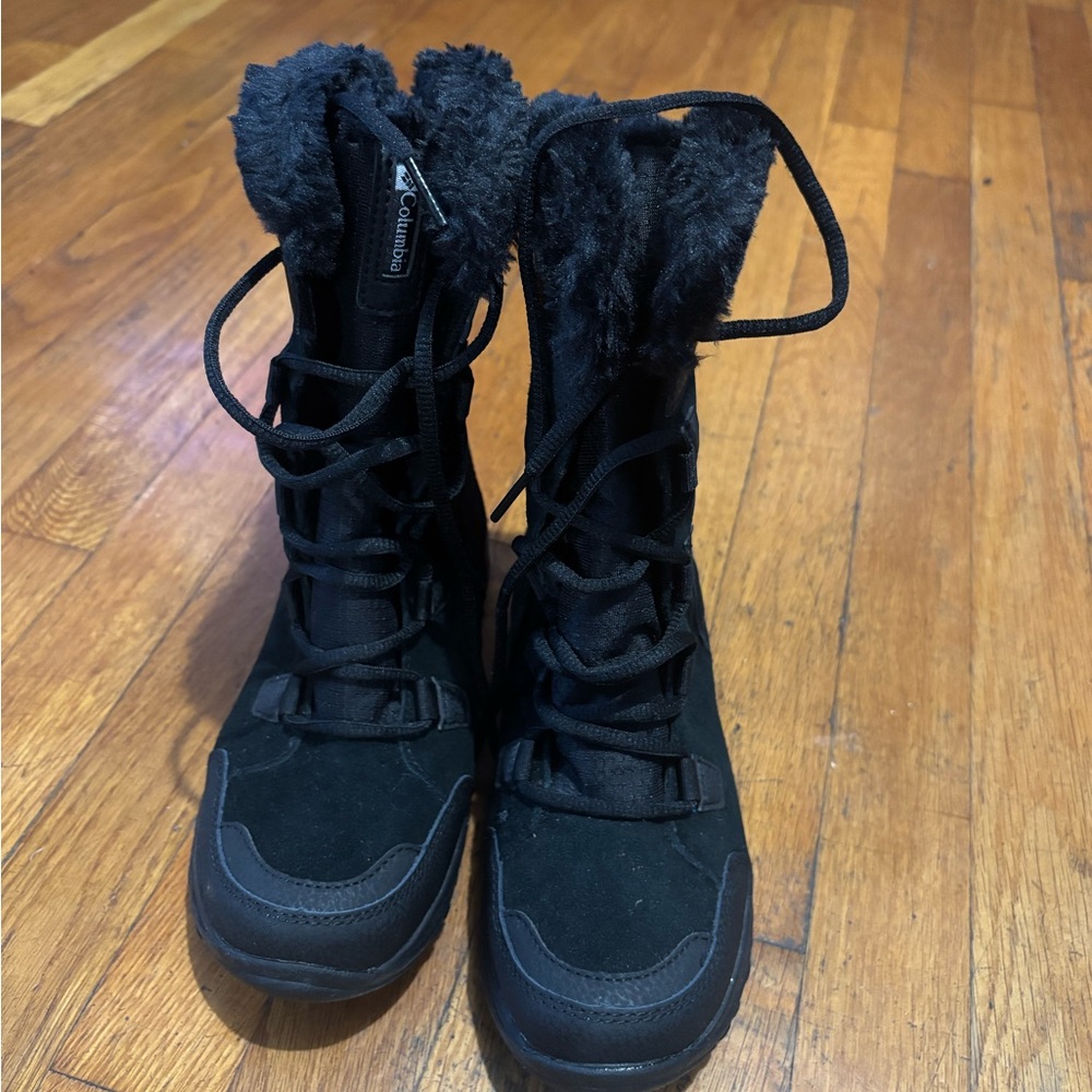Columbia Women's weather proof boots